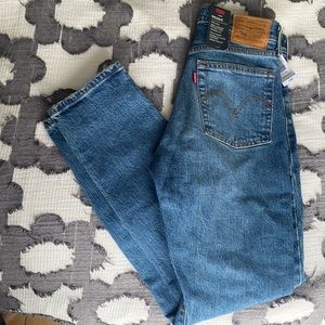 Levi’s wedgie high rise jeans from Aritzia